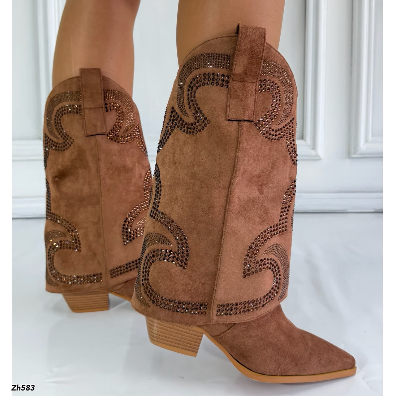 Bota texana café doblez apliques brillante tacon 6cm HX3325-C1796